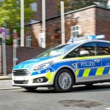 Streifenwagen vor dem Polizeipräsidium Recklinghausen.