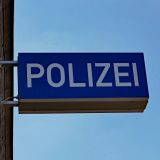 Polizei-Schild am Recklinghäuser Polizeipräsidium.