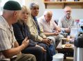 Polizeipräsidentin Friederike Zurhausen im Gespräch mit Mitgliedern der Moschee